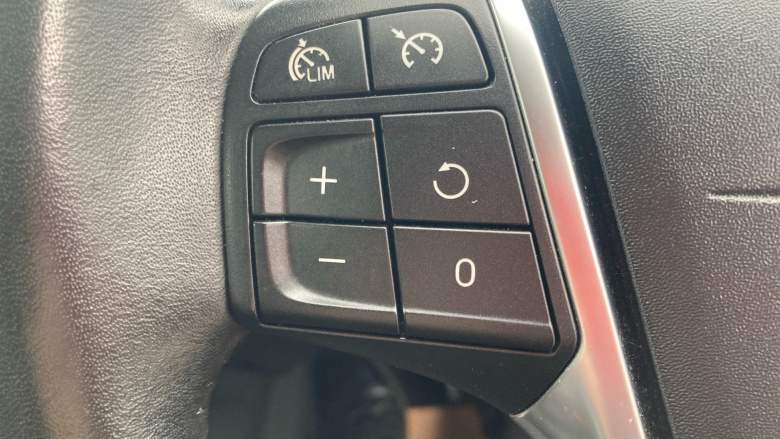 Volvo V40 T3 [152] Cross Country Pro 5dr Geartronic Petrol Hatchback